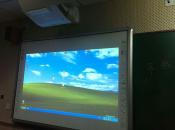 启秀中学 白板+短焦投影案例